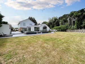 Photo 67- click for photo gallery